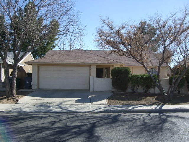 charming 3 + 2 located on a tree lined street in west lancaster